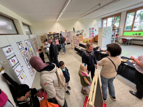 Schulfest unter dem Motto Kinder-Kunst-HKS